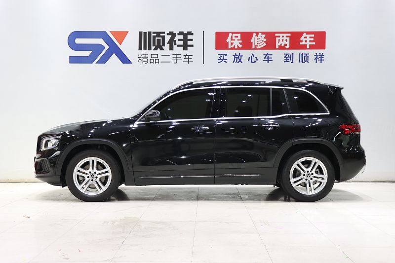 奔驰GLB级 2022款 GLB 200 动感型