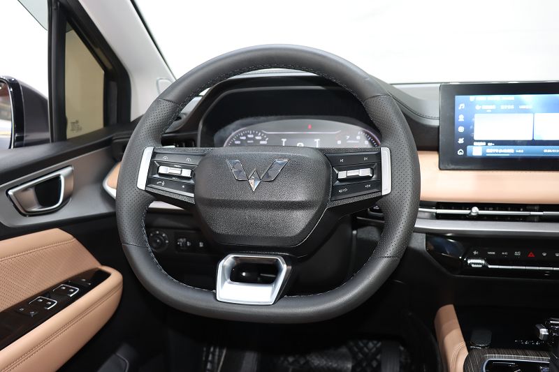 五菱佳辰 2022款 1.5T CVT尊享旗舰型