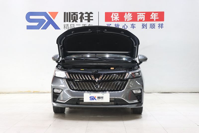五菱佳辰 2022款 1.5T CVT尊享旗舰型