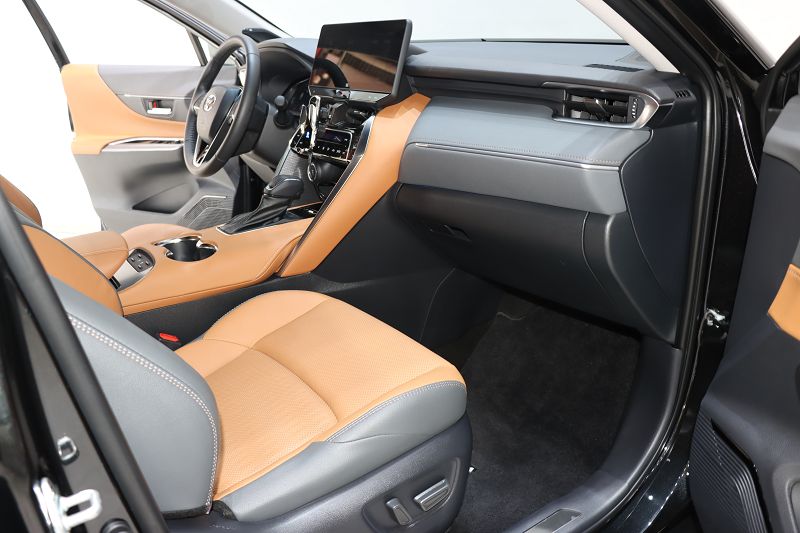 丰田 威飒 2023款 2.0L CVT两驱尊贵版