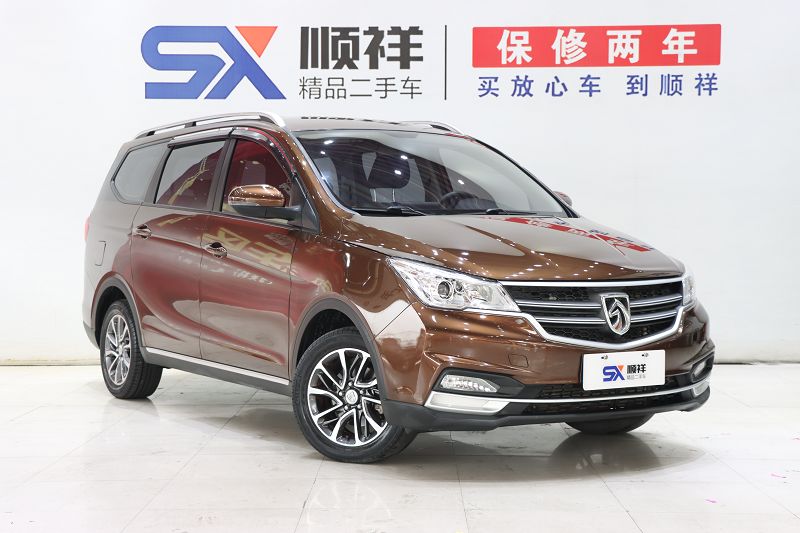 宝骏730 2021款 1.5T CVT时尚型 7座