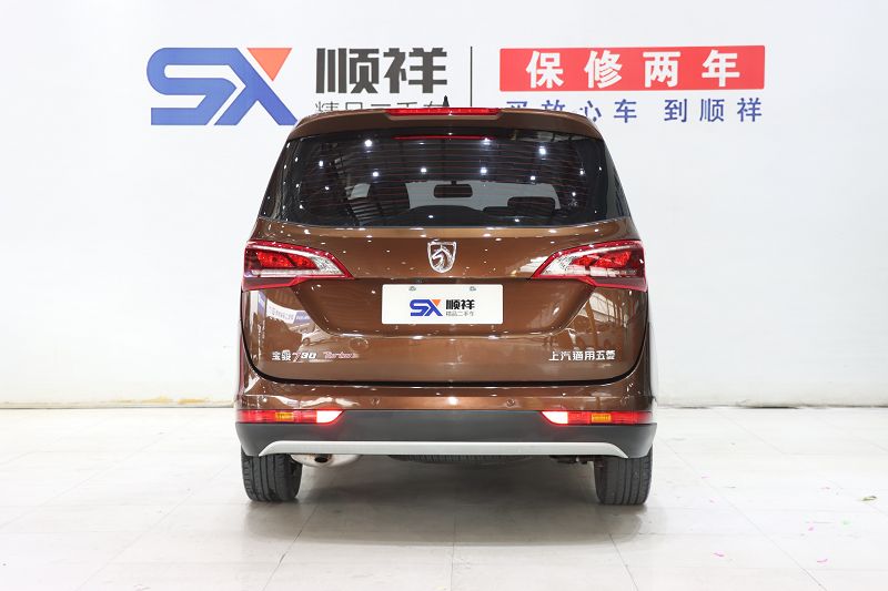 宝骏730 2021款 1.5T CVT时尚型 7座