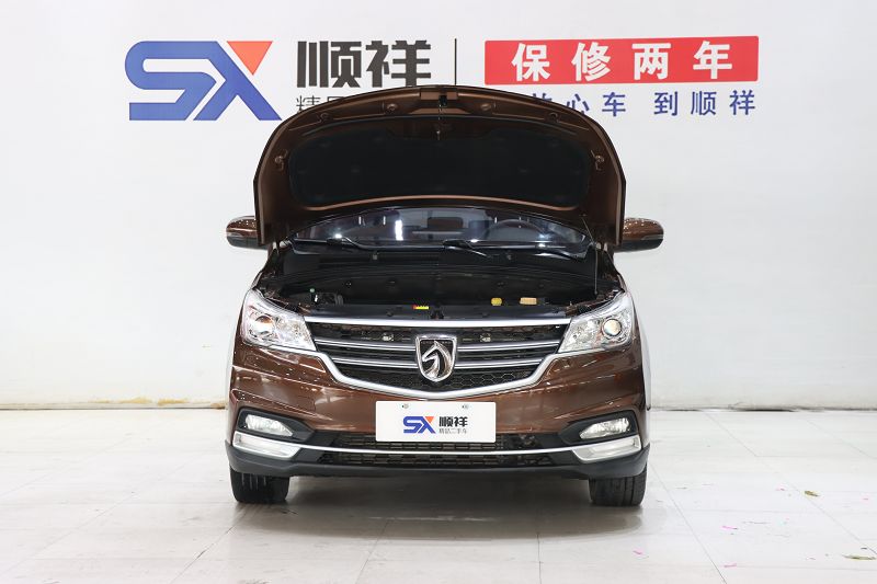 宝骏730 2021款 1.5T CVT时尚型 7座