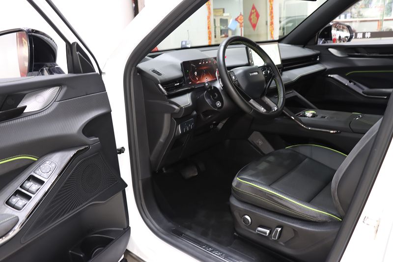 哈弗H6S 2022款 2.0T 两驱智跑版