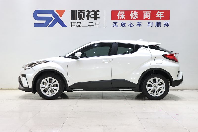丰田 奕泽IZOA 2022款 2.0L 奕行版