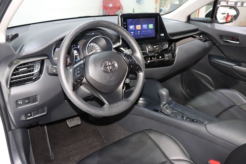 丰田 奕泽IZOA 2022款 2.0L 奕行版