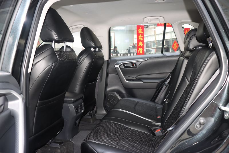 丰田 威兰达 2020款 2.0L CVT两驱领先版