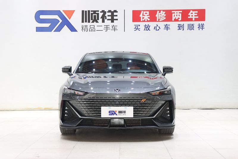 长安UNI-V 2022款 1.5T 智慧领航型