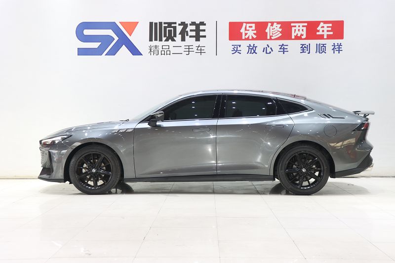 长安UNI-V 2022款 1.5T 智慧领航型
