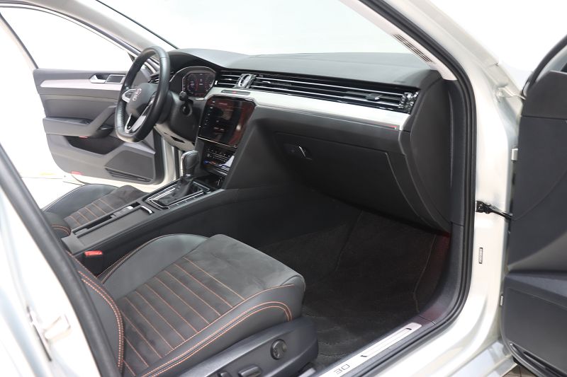大众 迈腾 2021款 330TSI DSG 30周年纪念版