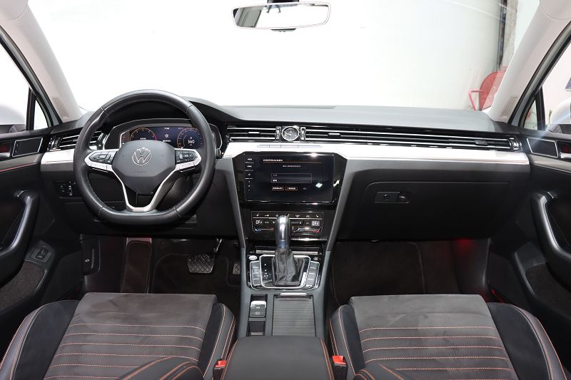 大众 迈腾 2021款 330TSI DSG 30周年纪念版