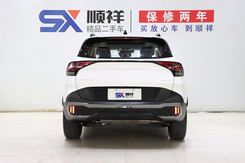 起亚狮铂拓界 2023款 1.5T 两驱尊贵版