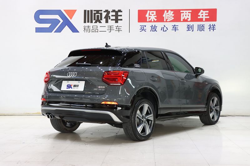 奥迪Q2L 2021款 35 TFSI 进取动感型