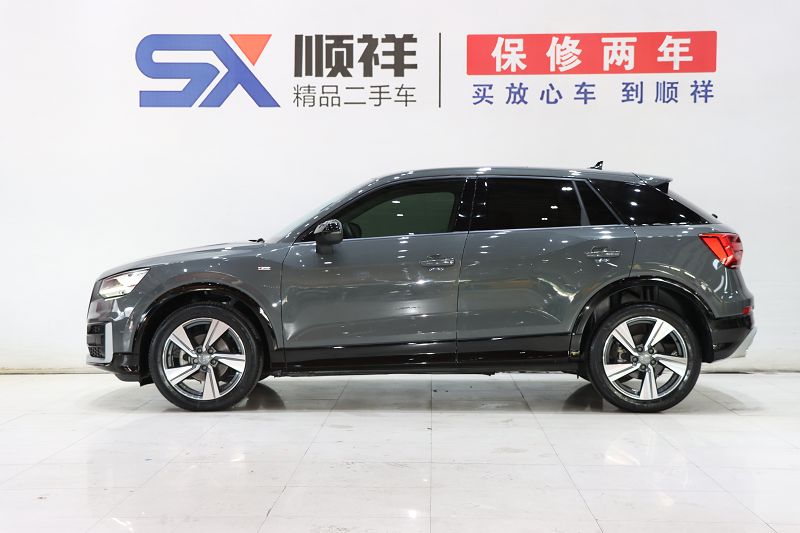 奥迪Q2L 2021款 35 TFSI 进取动感型