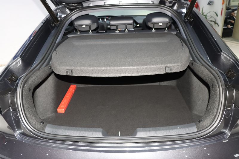 长安UNI-V 2022款 1.5T 运动版