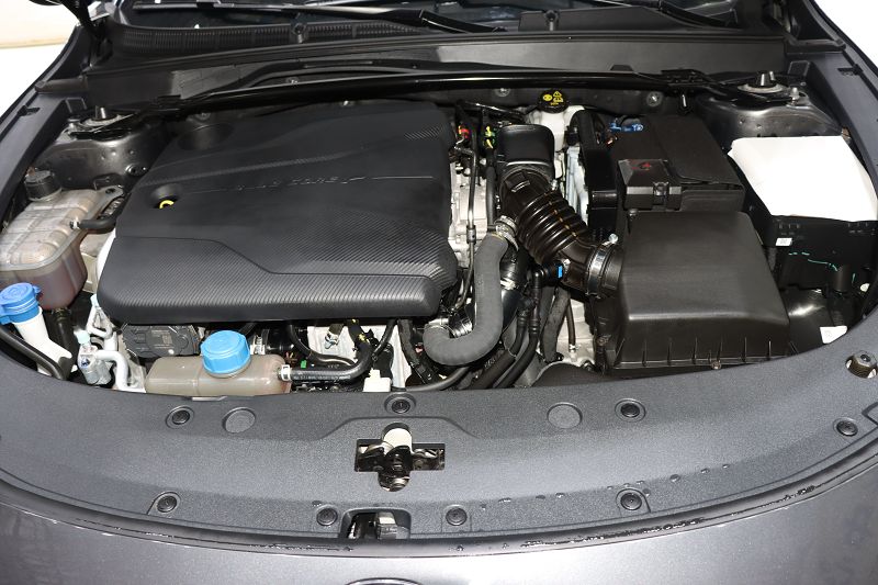 长安UNI-V 2022款 1.5T 运动版