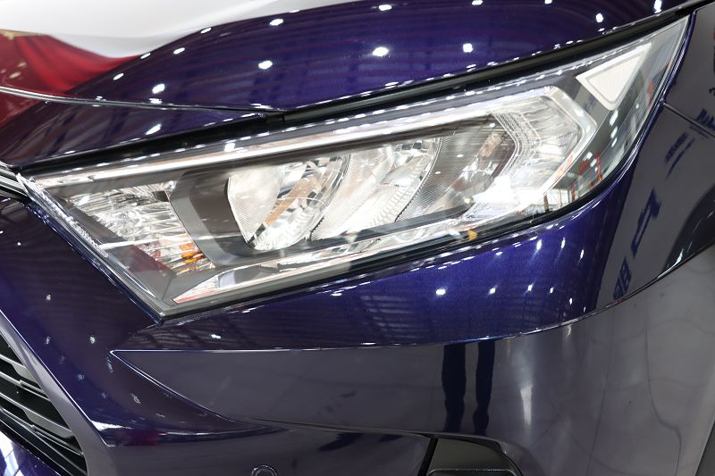 丰田 RAV4荣放 2023款 2.0L CVT两驱都市版