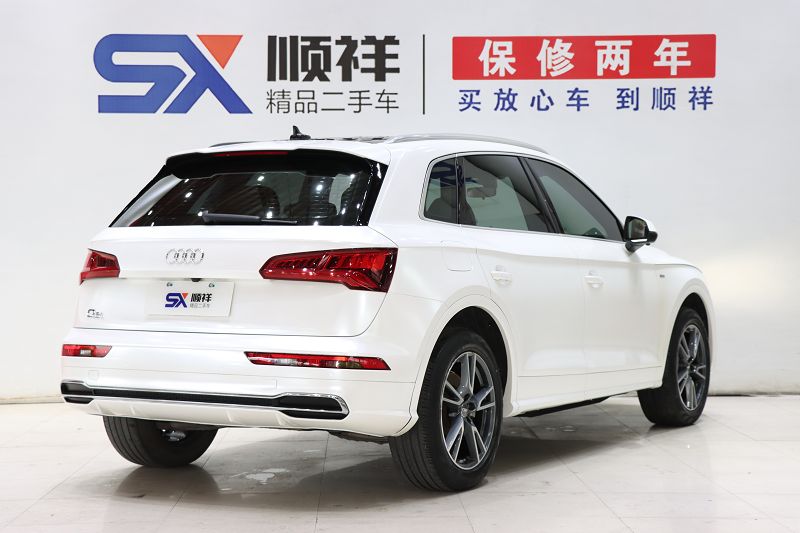 奥迪Q5L 2018款 40 TFSI 荣享时尚型 国VI