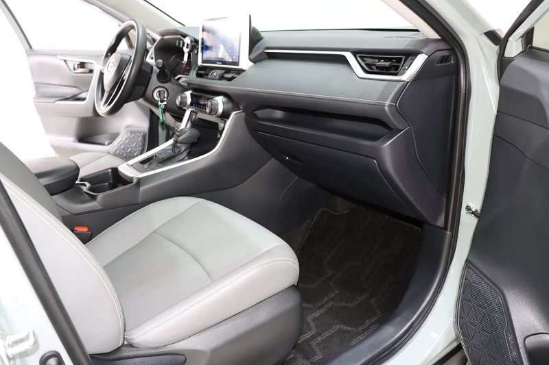 丰田 RAV4荣放 2020款 2.0L CVT两驱都市版