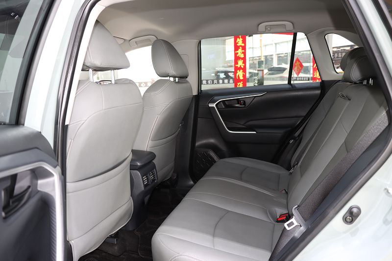 丰田 RAV4荣放 2020款 2.0L CVT两驱都市版