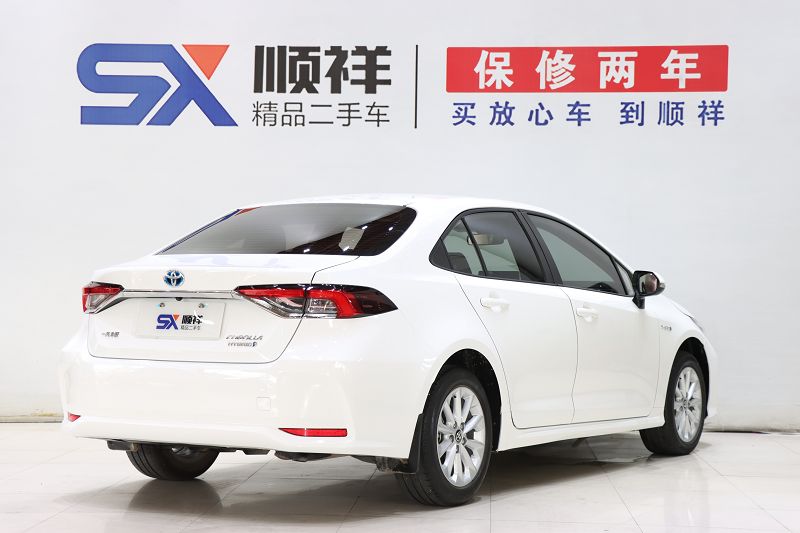 丰田卡罗拉 2021款 双擎 1.8L E-CVT精英版