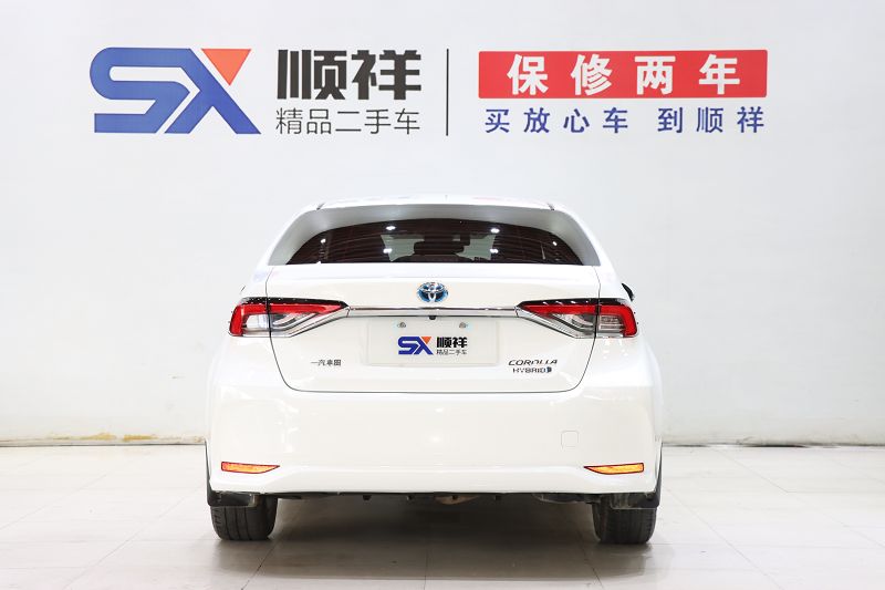 丰田卡罗拉 2021款 双擎 1.8L E-CVT精英版