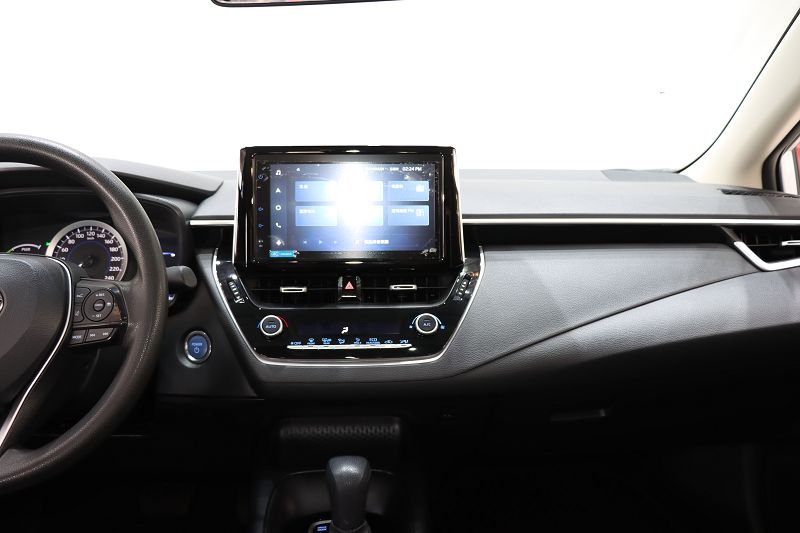 丰田卡罗拉 2021款 双擎 1.8L E-CVT精英版
