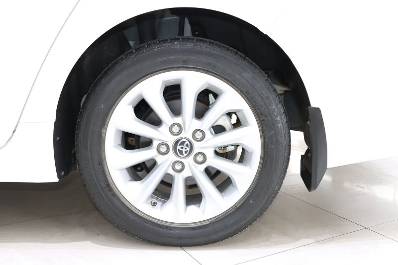 丰田卡罗拉 2021款 双擎 1.8L E-CVT精英版