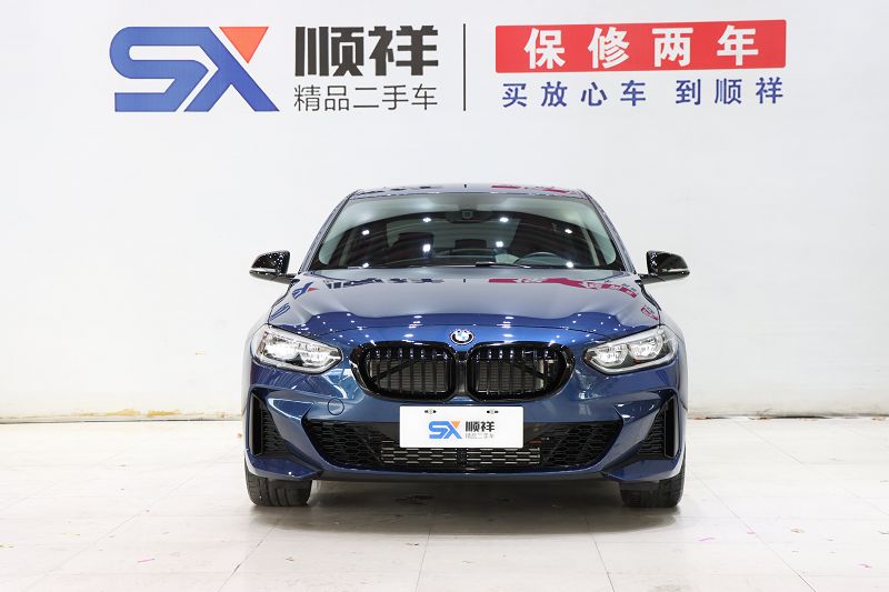 宝马1系 2022款 125i M运动曜夜版