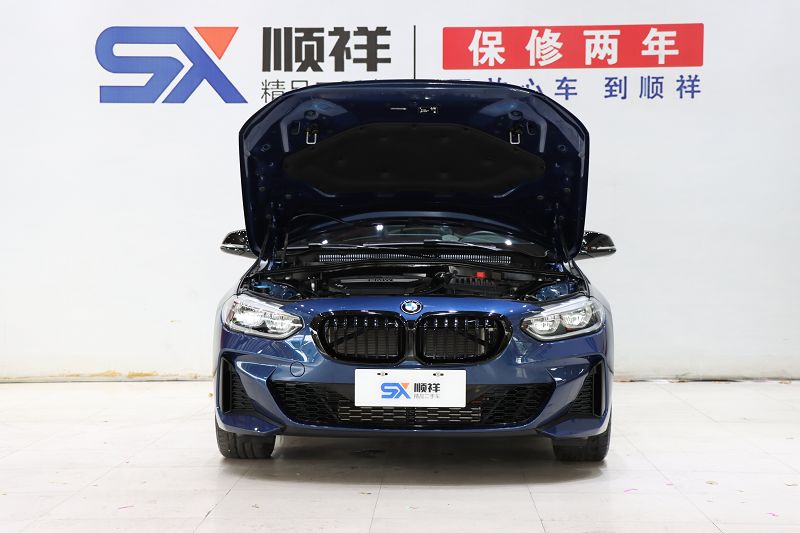 宝马1系 2022款 125i M运动曜夜版