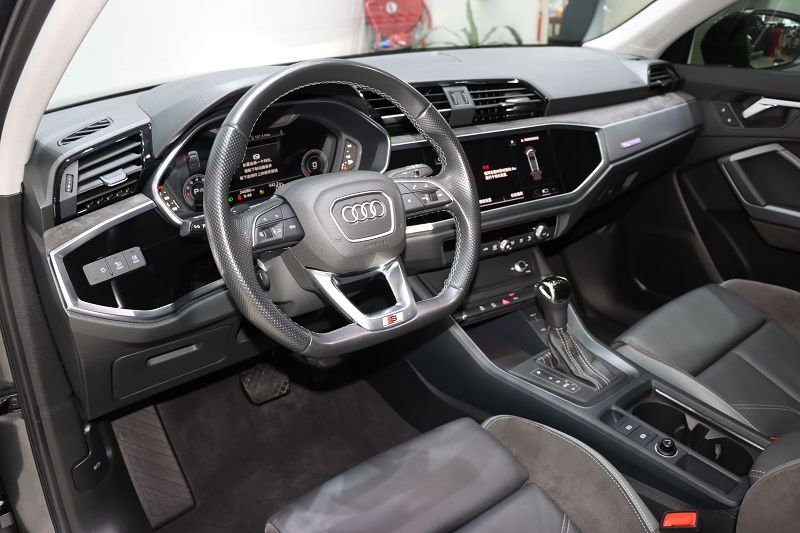 奥迪Q3 Sportback 2023款 40 TFSI 时尚型
