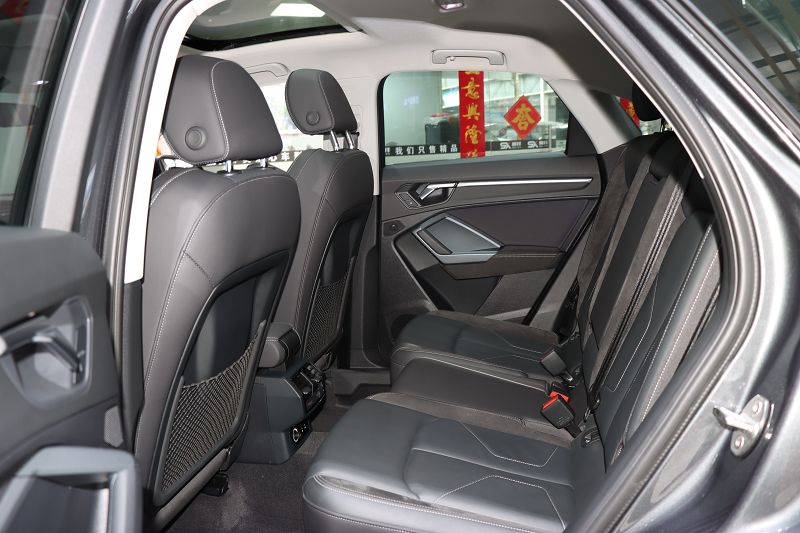 奥迪Q3 Sportback 2023款 40 TFSI 时尚型