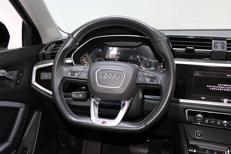 奥迪Q3 Sportback 2023款 40 TFSI 时尚型