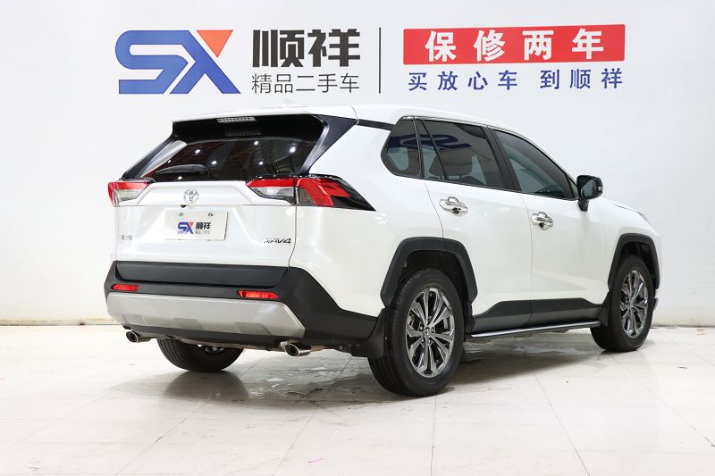 丰田 RAV4荣放 2023款 2.0L CVT两驱风尚版