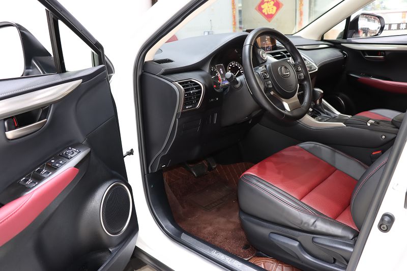 雷克萨斯NX 2020款 200 前驱 锋行版 国VI