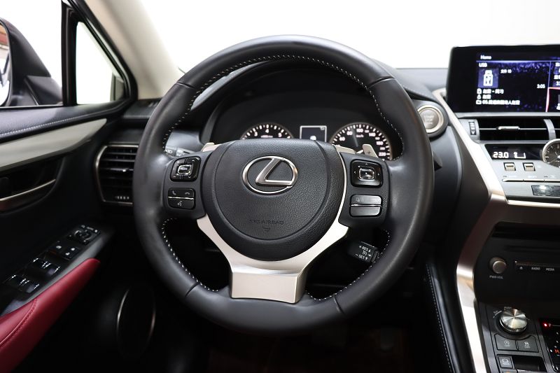 雷克萨斯NX 2020款 200 前驱 锋行版 国VI