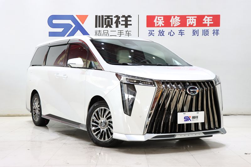 传祺M8 2023款 宗师系列 双擎 御尊版