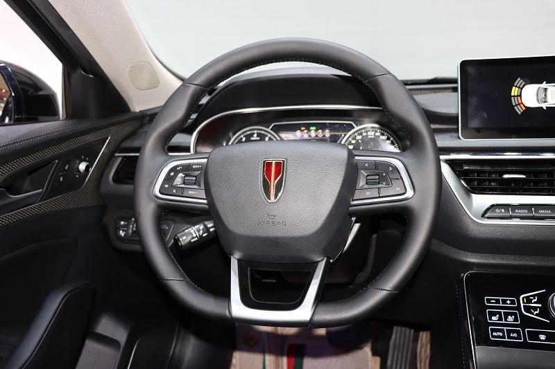 红旗H5 2020款 1.8T 自动智联旗畅版