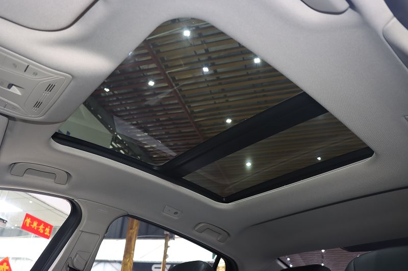红旗H5 2020款 1.8T 自动智联旗畅版