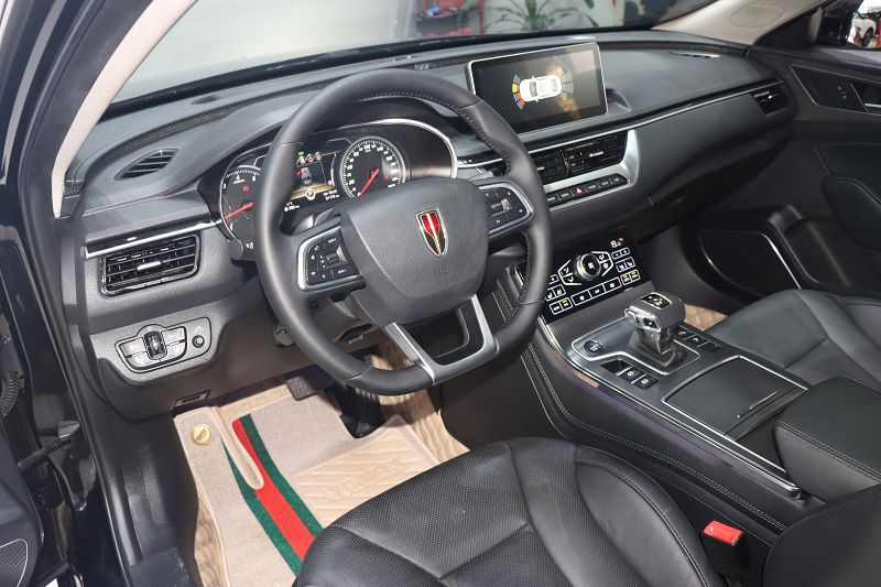 红旗H5 2020款 1.8T 自动智联旗畅版