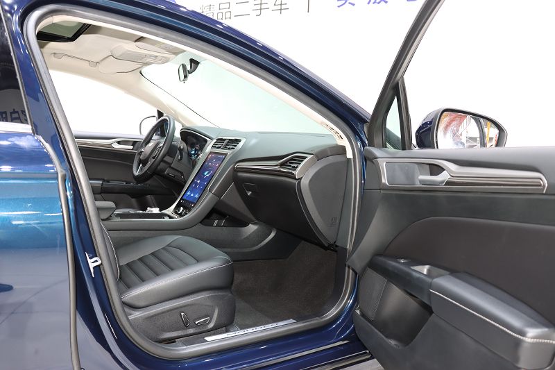 福特 蒙迪欧 2020款 EcoBoost 200 时尚型
