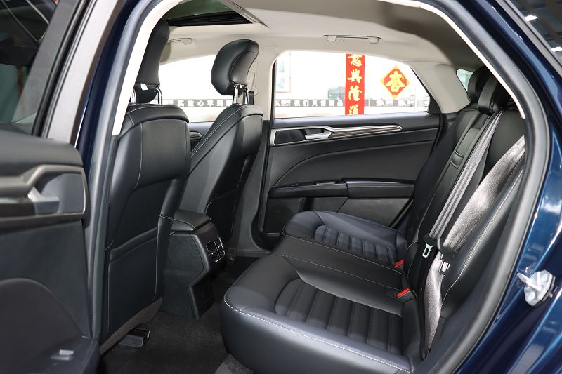 福特 蒙迪欧 2020款 EcoBoost 200 时尚型