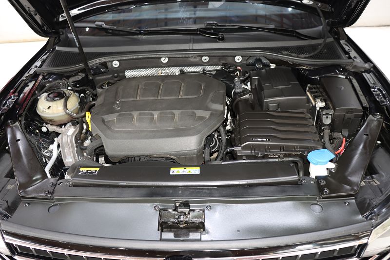 大众 迈腾 2023款 200万辆纪念版 330TSI DSG豪华型