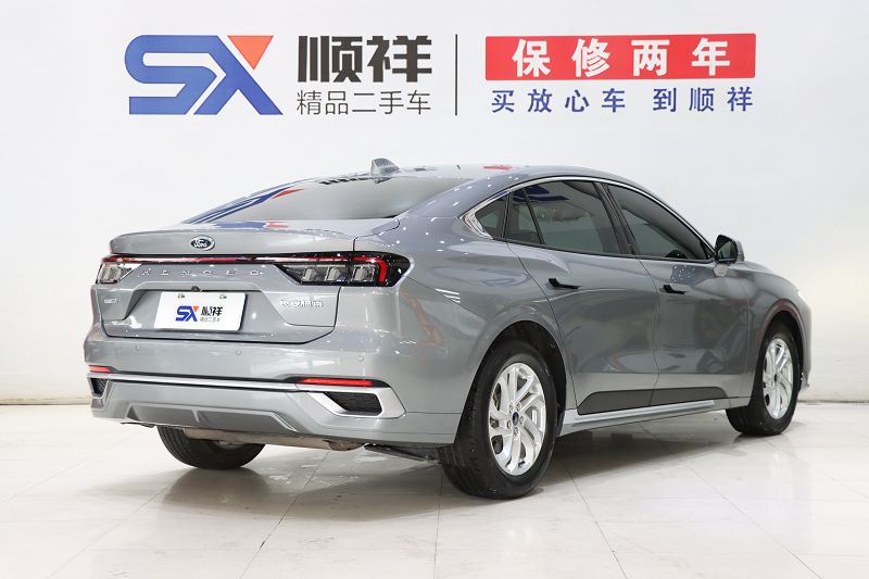 福特 蒙迪欧 2022款 改款 EcoBoost 245 时尚型