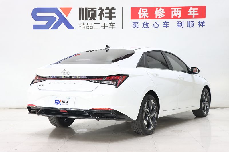 现代 伊兰特 2022款 1.5L CVT GLX精英版