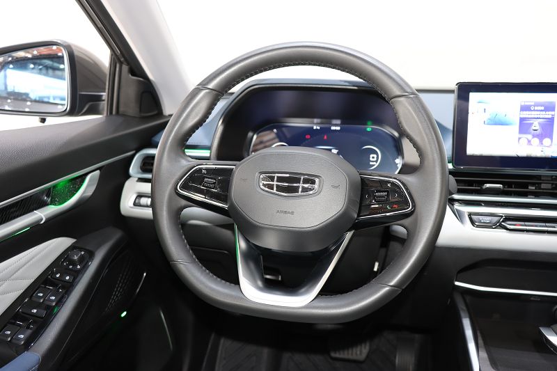 吉利帝豪 2022款 第4代 1.5L CVT旗舰型