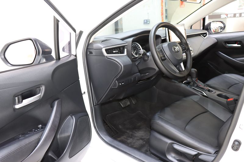 丰田 卡罗拉 2021款 1.2T S-CVT精英PLUS版