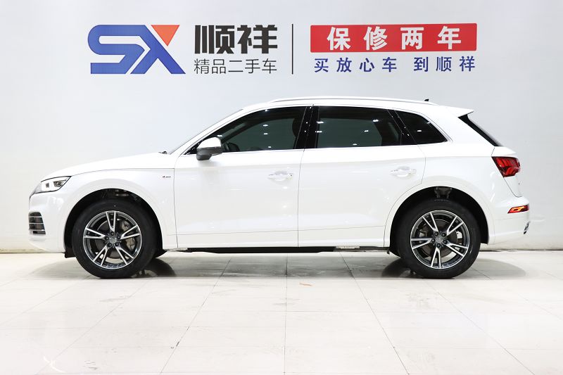 奥迪Q5L 2018款 40 TFSI 荣享时尚型 国VI
