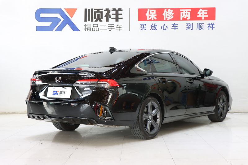 本田英仕派2023款 英仕派 260TURBO 精致版