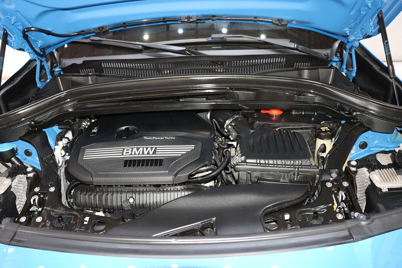 宝马X2 2018款 sDrive25i 尊享型M越野套装 国V